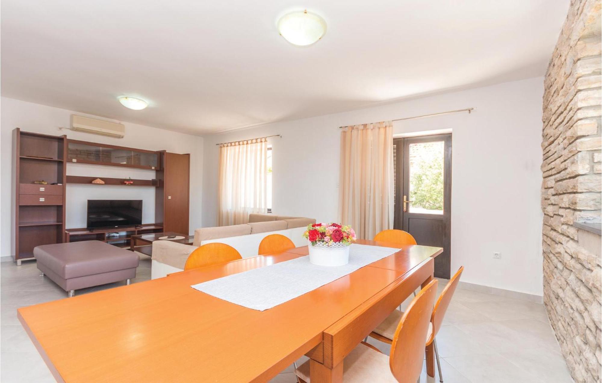 Gorgeous Home In Bibinje With House Sea View ภายนอก รูปภาพ